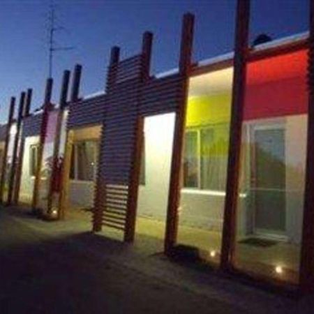 Drouin Motel Екстер'єр фото
